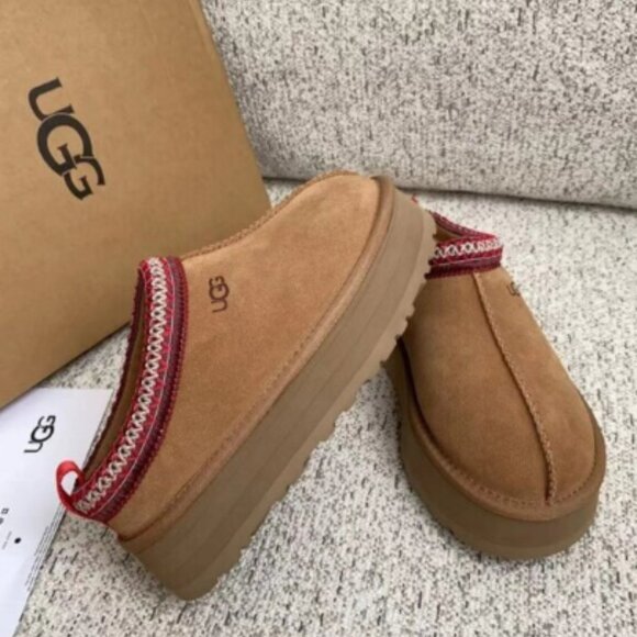 UGG Tazz Platform Slippers - Picture 8 of 10